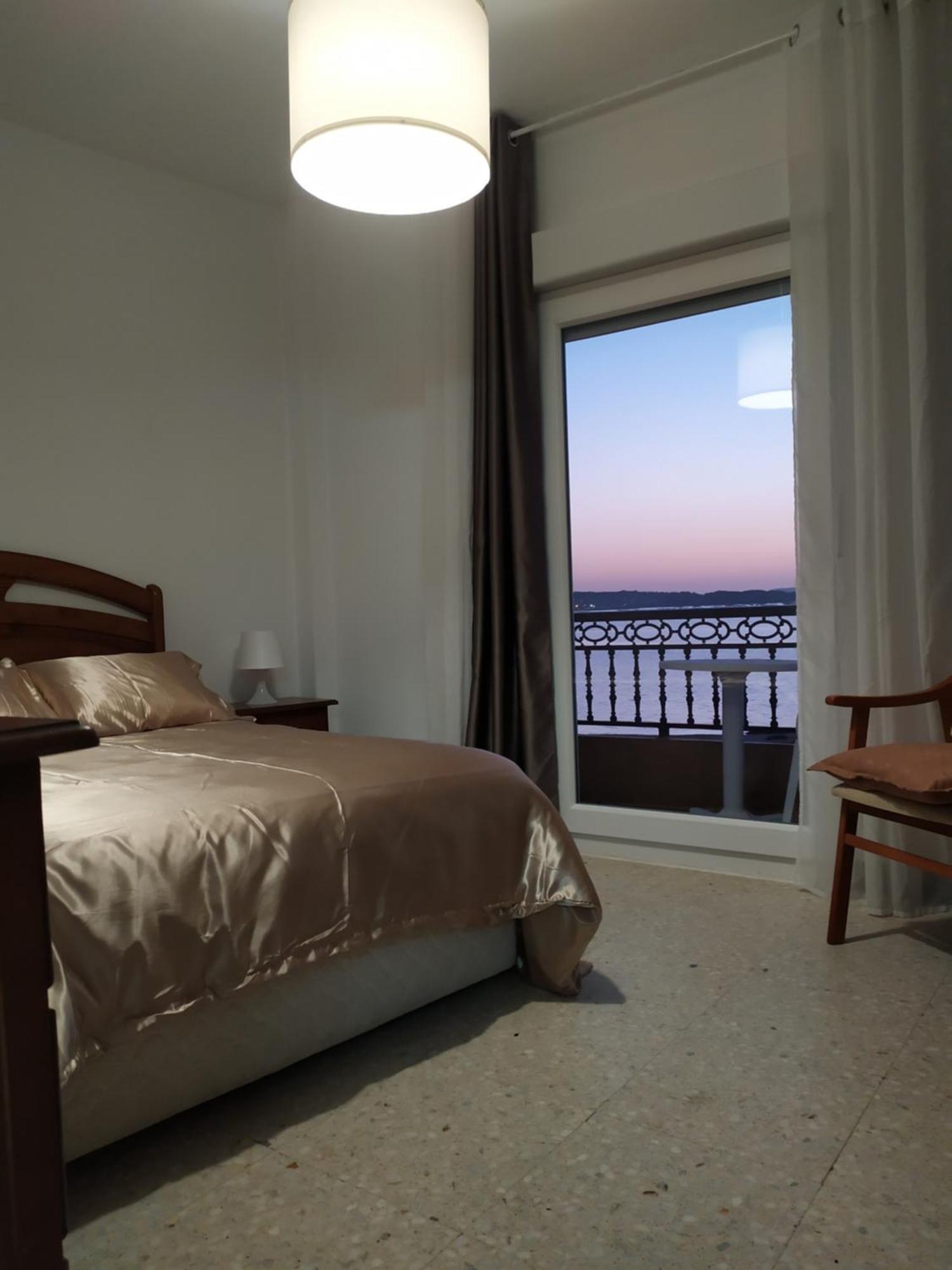 Bonito alojamiento con playa y jardín Vilanova de Arousa Exterior foto